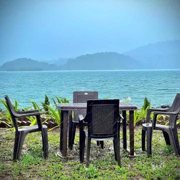 panshet dam camping chairs